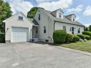 48 Kickemuit Rd, Warren, RI 02885