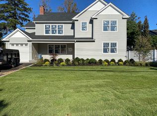 2830 Rockaway Ave, Oceanside, NY 11572