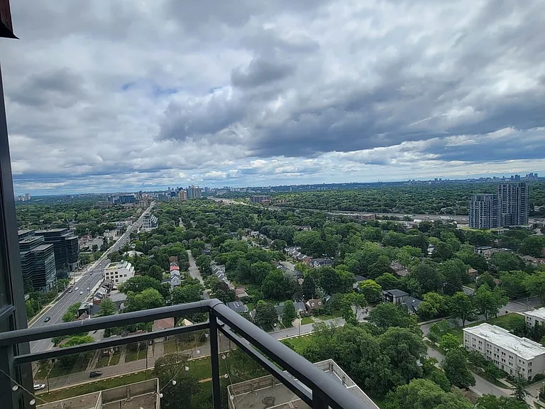 33 Sheppard Ave E #3202 — Photo 20