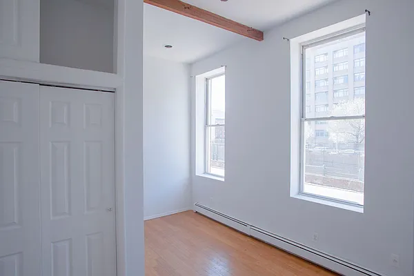 Rented by Realty Collective | media 28