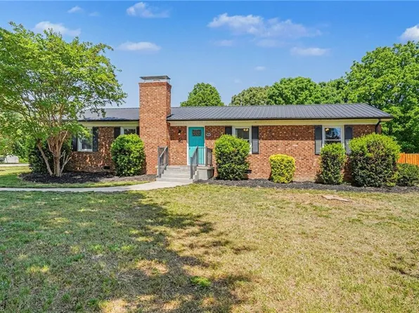 264 Beckford Dr, Lexington, NC 27295