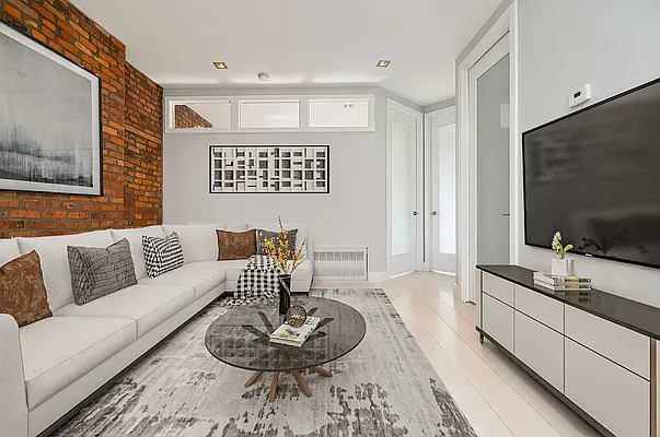 Rented by REAL New York | media 3