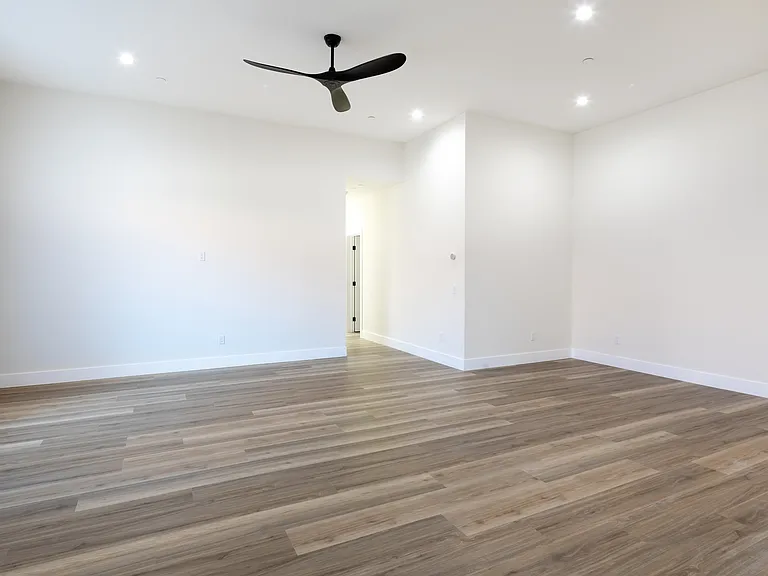 13680 Mark Dr #A — Photo 12