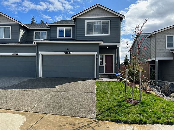 2nd image of 6452 Yorktown Pl NE