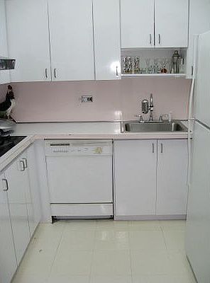 2nd image of 7441 Wayne Ave APT 15G