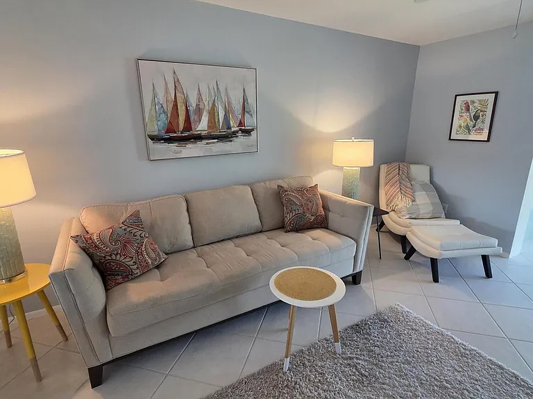1225 Carlton Ct #202 — Photo 8