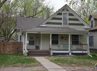 1347 SW Mulvane St, Topeka, KS 66604