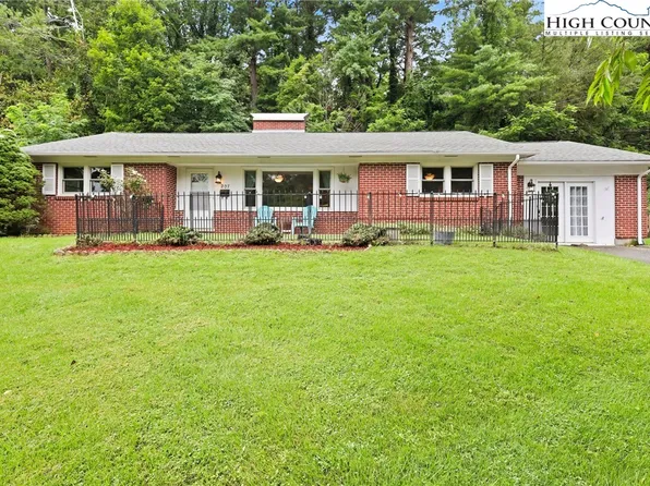207 Cherrybrook Lane, Boone, NC 28607