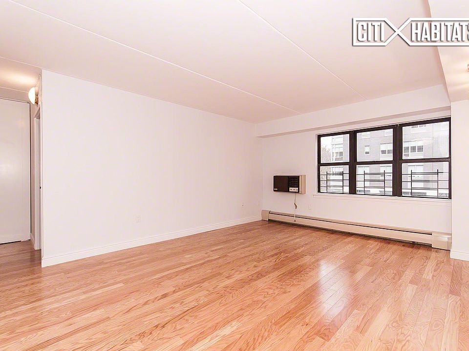 1st image of 220 Manhattan Ave APT 2J