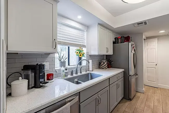 9460 E Mission Ln #116 — Photo 4