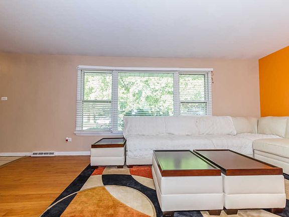 5th image of 17146 Ingleside Ave