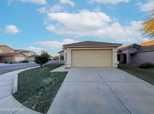 9986 E Apache Rain Dr, Tucson, AZ 85748