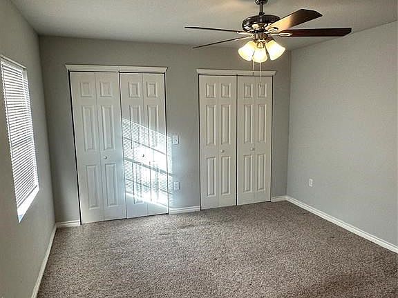 3rd image of 400 Meadow Park Dr