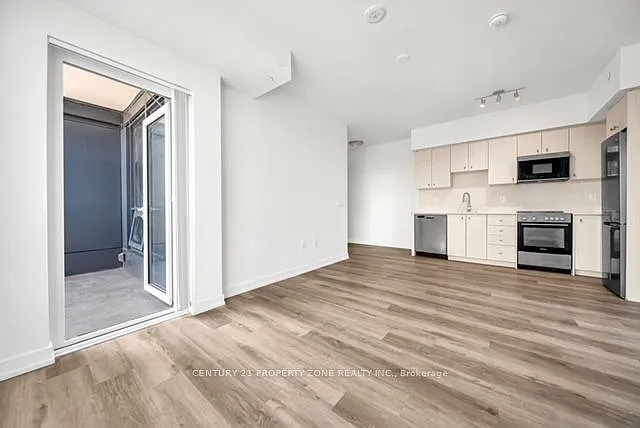 5 Wellington St S #1612 — Photo 16
