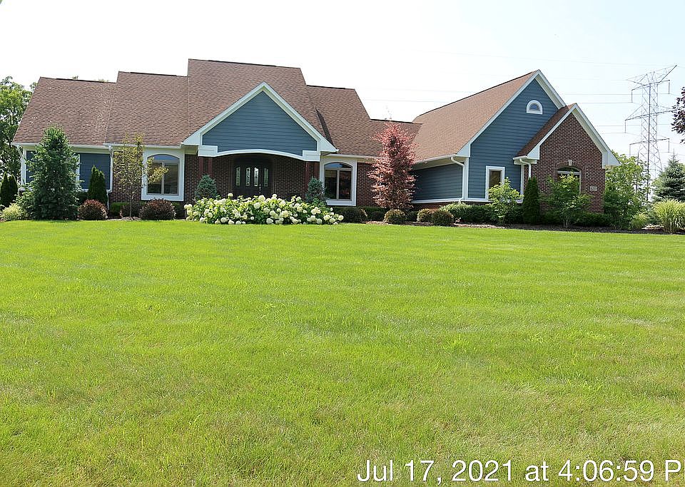1st image of 6251 Valleyfield Dr