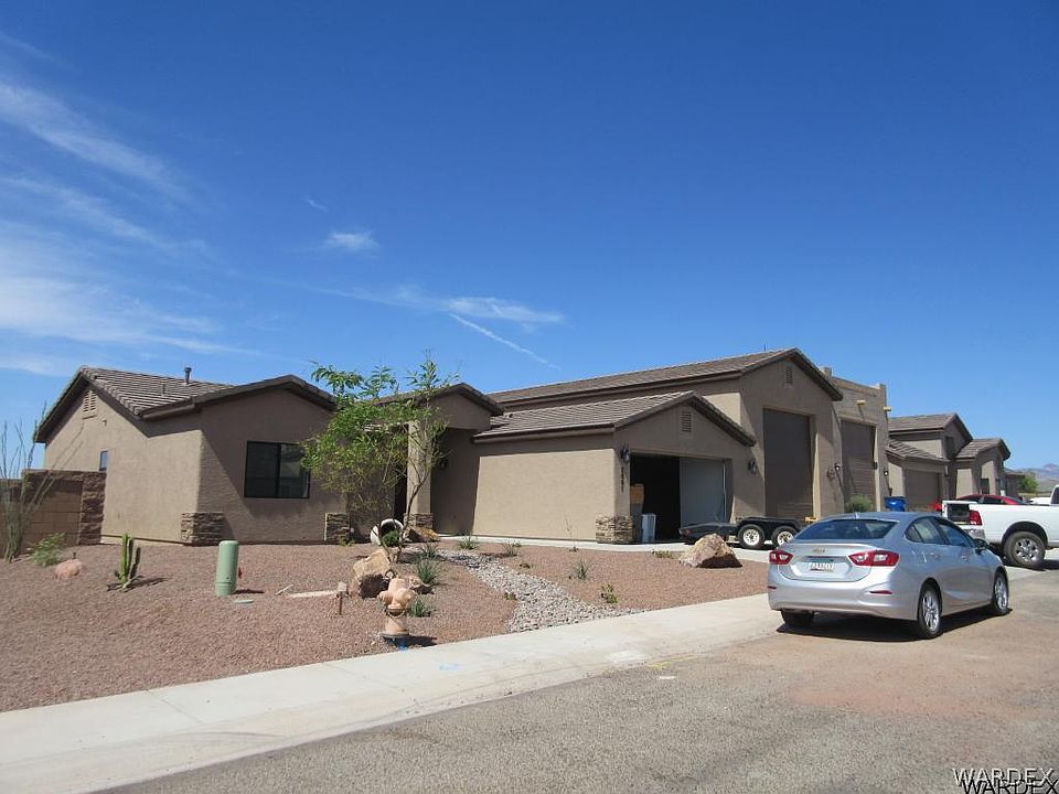 1st image of 2051 E Kiowa Avenue