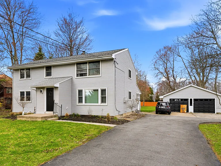 916 Klein Rd — Photo 12