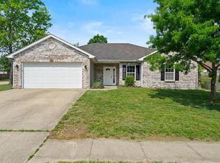 3707 Triple Crown Dr, Columbia, MO 65202