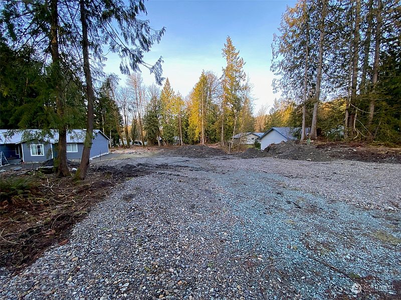 4th image of 7322 Hideaway Lane