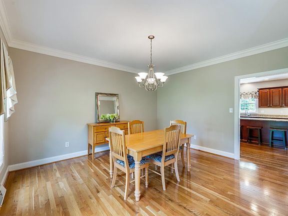 4th image of 515 Lady Slipper Ln