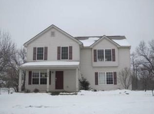 326 Sweet Briar Rdg, Linden, MI 48451
