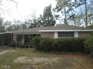 2023 E 40th St, Savannah, GA 31404