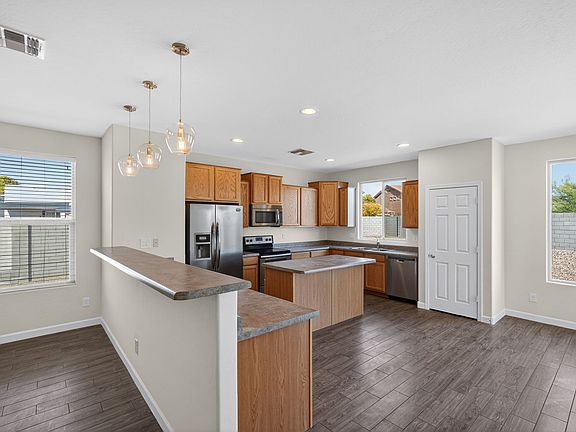 4th image of 21303 N 40th Ave