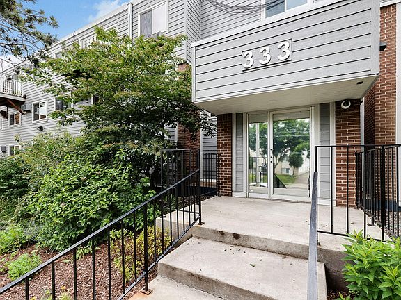 2nd image of 333 8th St SE APT 306