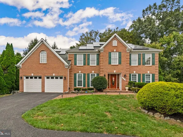3260 Pine Bluffs Dr, Ellicott City, MD 21042