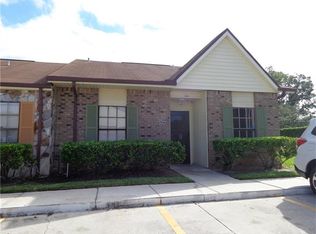 8630 Carroll Oaks Dr, Tampa, FL 33614