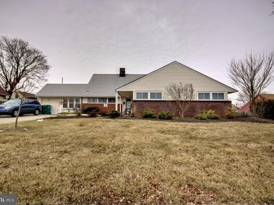 81 Fieldstone Rd, Levittown, PA, 19056