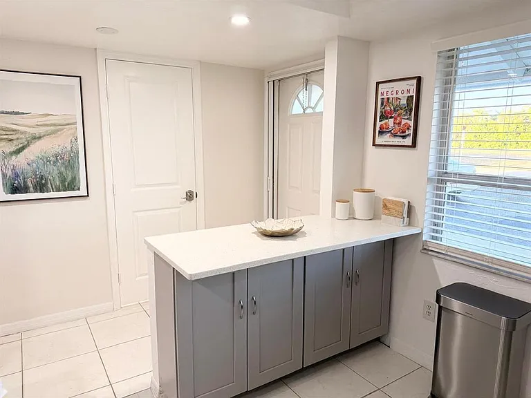 5027 SW 16th Pl #102 — Photo 6