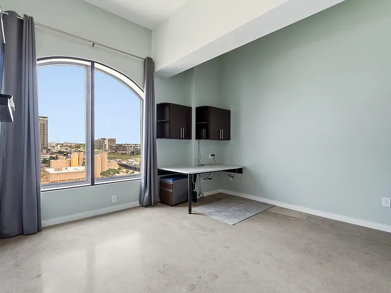 507 Sabine St #901 — Photo 16