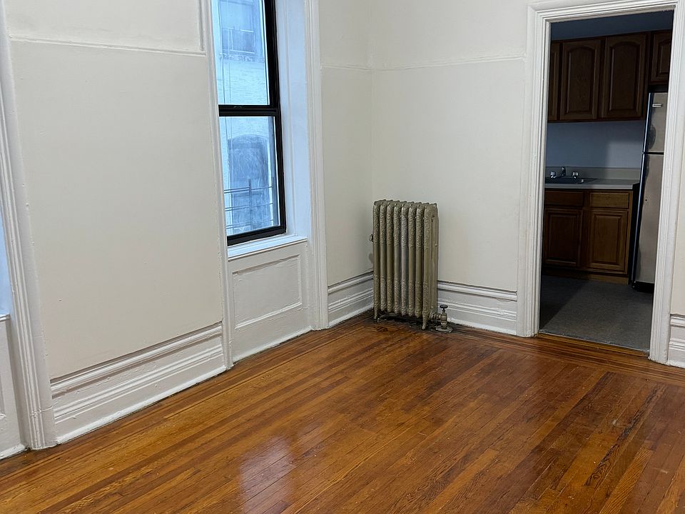 1st image of 66 Tiemann Pl #10