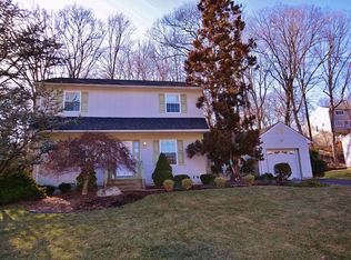 10 Field Stone Ln, Rockaway, NJ 07866