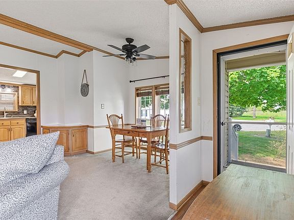 4th image of 10 Rock Lake Ct N
