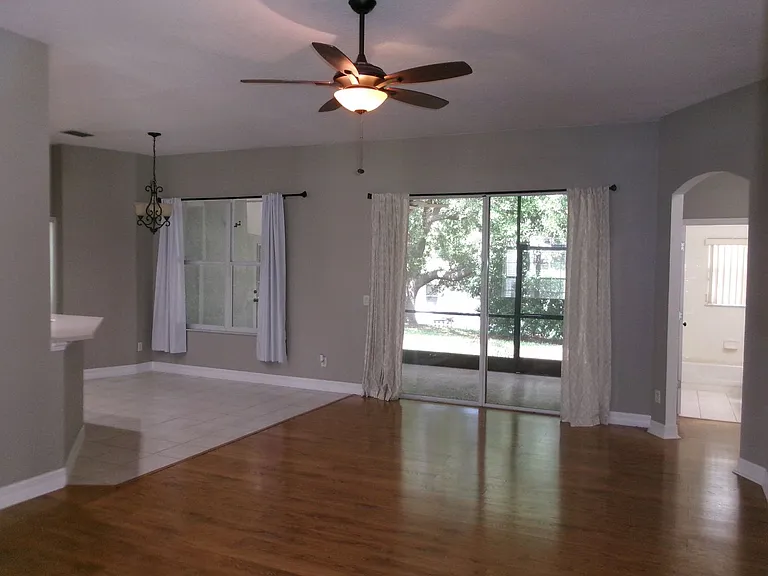 12415 Lake Valley Dr — Photo 8