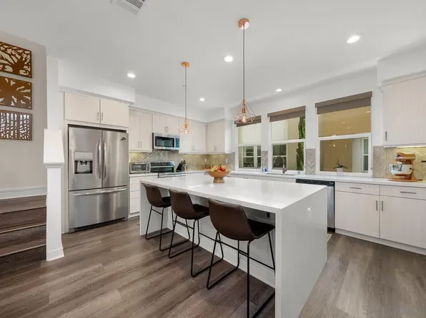 716 Harbor Ln, Chula Vista, CA 91910
