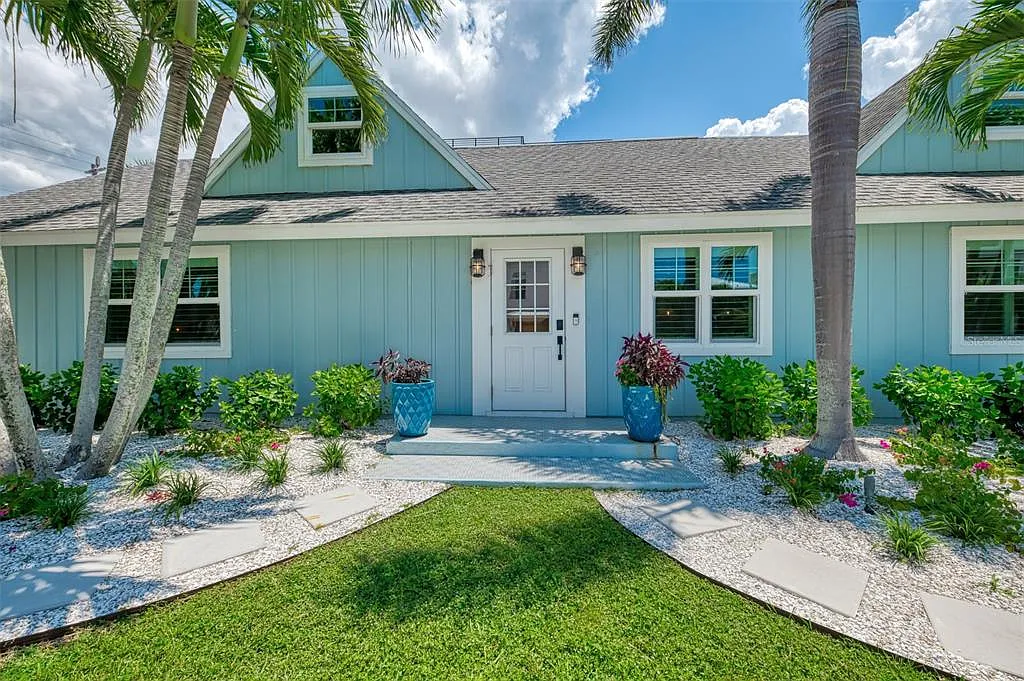 4 bed, 4.0 bath, 2134 sqft, $8,400 — Photo 3