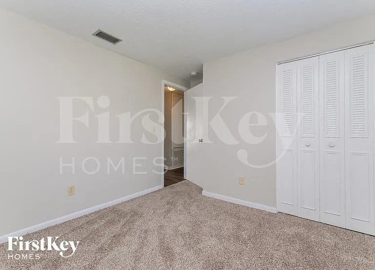 1007 Coldstream Ct — Photo 12