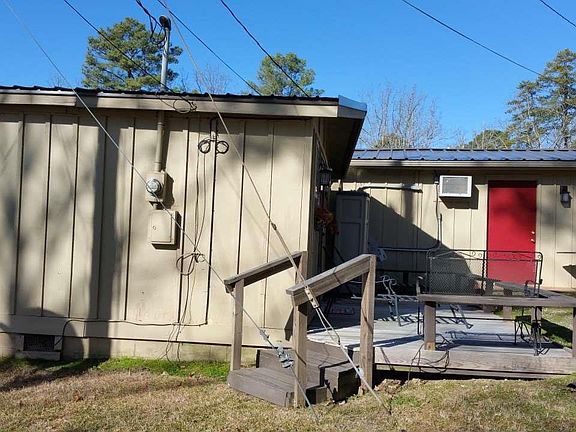 4th image of 611 Lakeland Dr #28