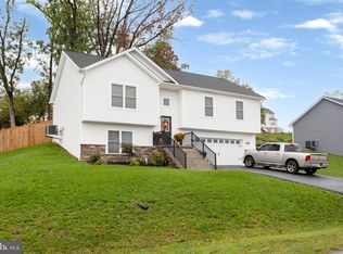 8430 Capri Ct, Waynesboro, PA 17268
