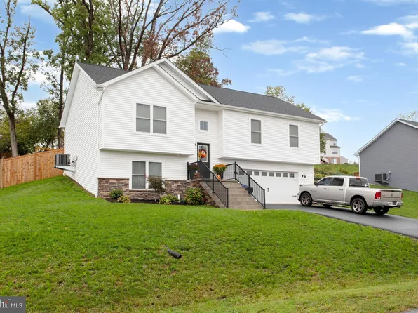 8430 Capri Ct, Waynesboro, PA 17268