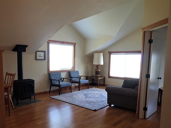 2nd image of 1007 Bass Ln APT 1