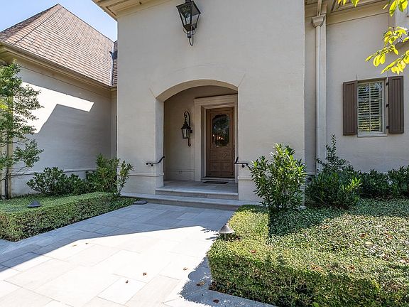 3rd image of 1244 Cherbourg Ln