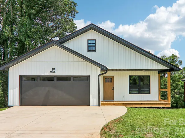140 N Main St, Mars Hill, NC 28754
