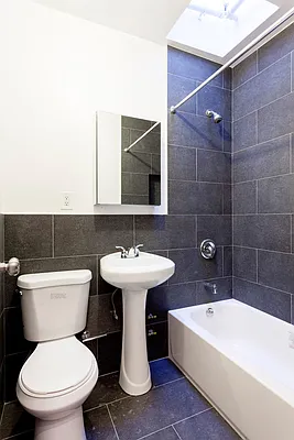 Rented by Bond New York | media 10