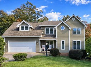 8014 Woodstone Dr, Hixson, TN 37343