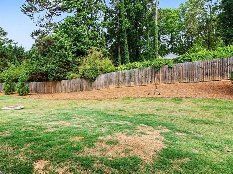 5676 Rockfern Dr — Photo 11
