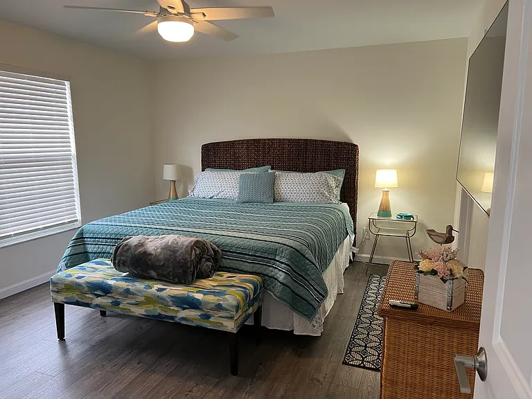 509 Roma Ct #206 — Photo 6